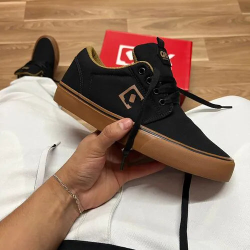 Tênis qix combat 3 preto/caramelo 0032