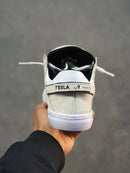 Tênis tesla coil off white furtacor